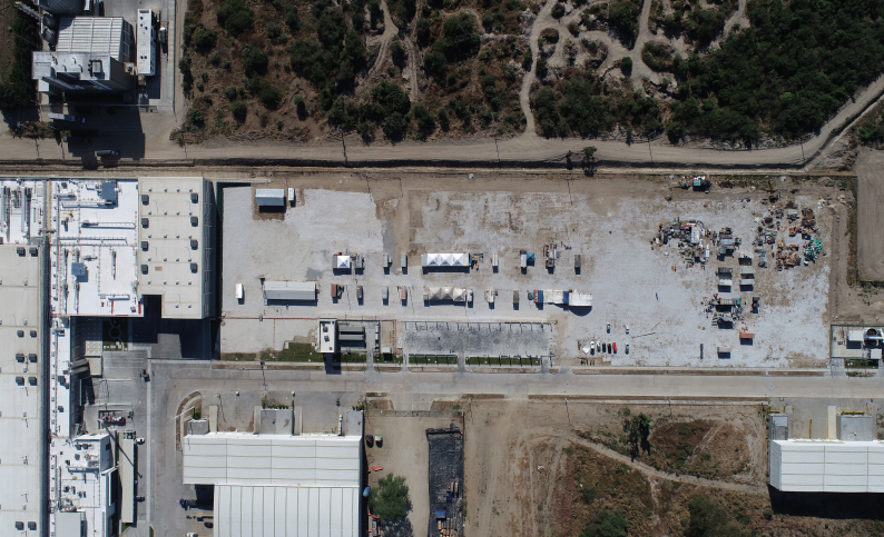Vista aérea de la planta de Nutresa en Santa Marta, Magdalena, durante la gestión de proyecto C3 con Dinpro. Interventoría y gerencia de proyectos industriales en el sector de alimentos y bebidas.
